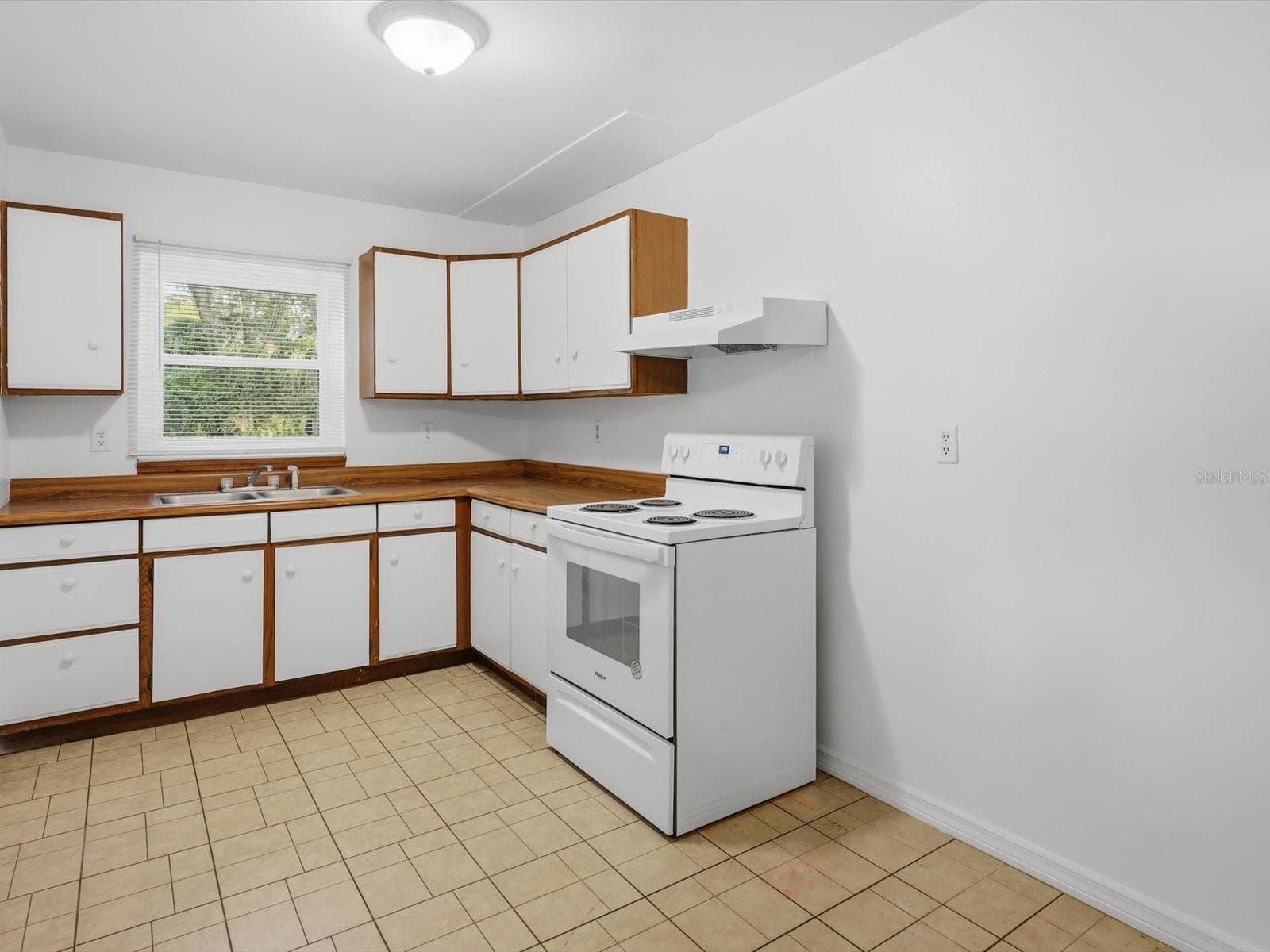 Single Family Residence at 20145 SE HIGHWAY 42, UMATILLA, photo 12 of 38