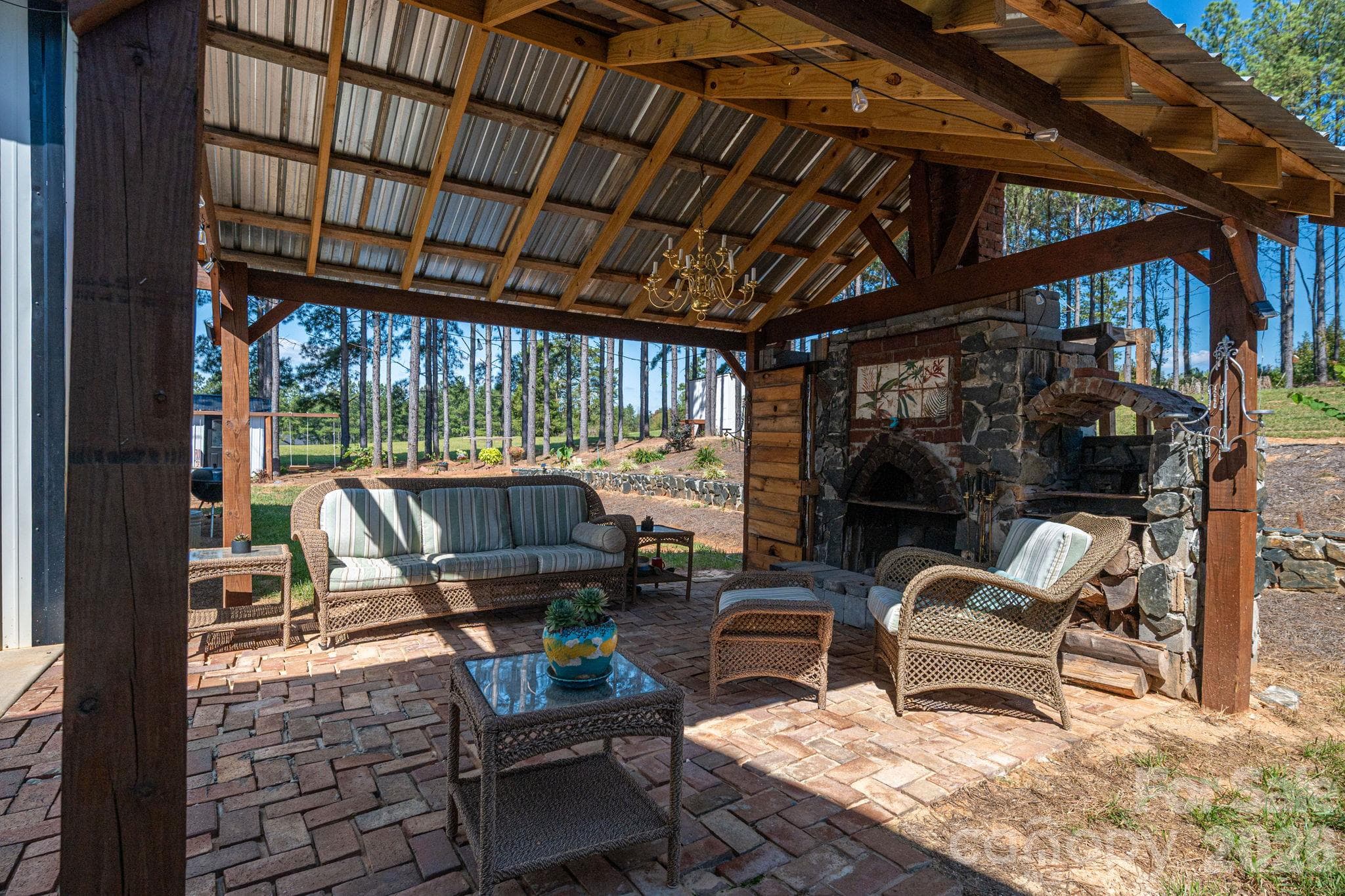 Outdoor area - 136 Sellers Road, Kings Mountain