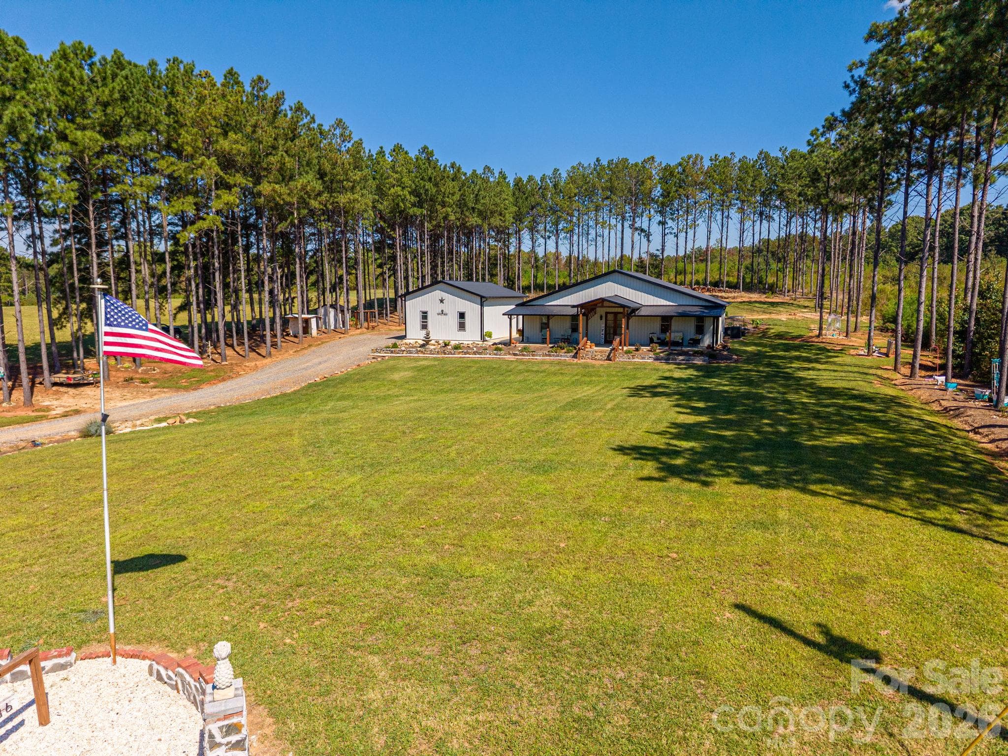 Front yard - 136 Sellers Road, Kings Mountain