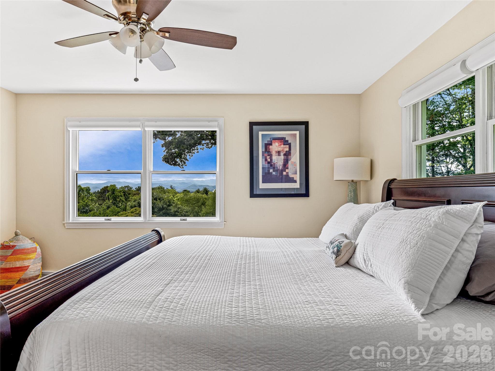 Single Family Residence at 170 Twin Springs Road, Hendersonville, photo 17 of 20