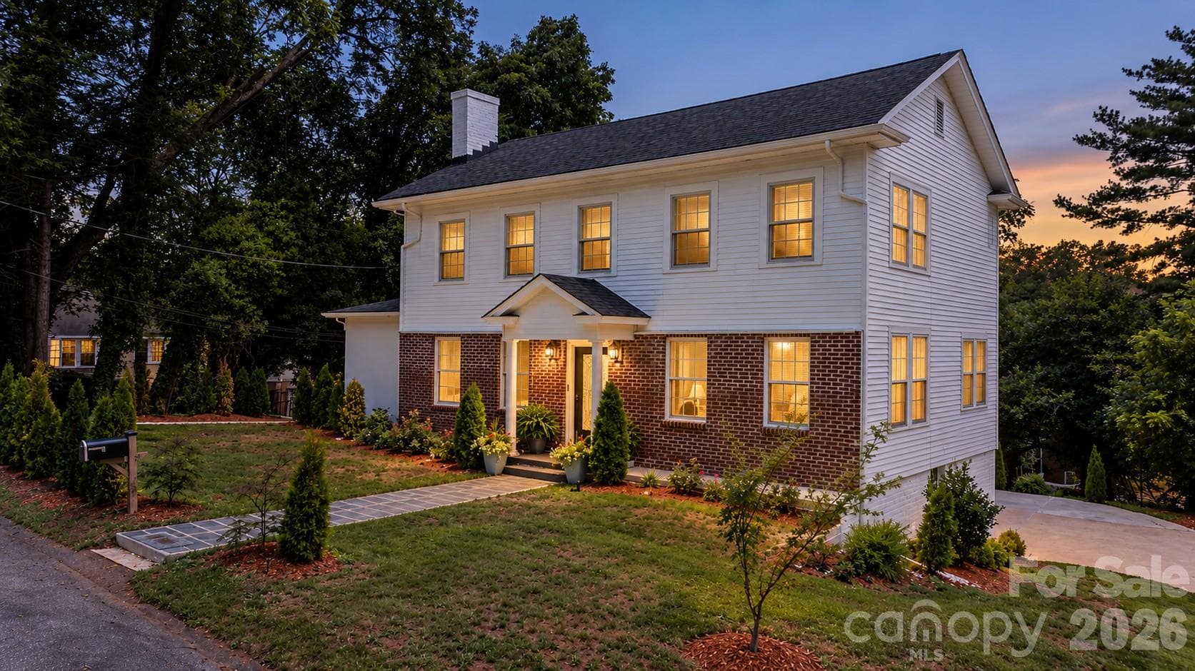 1407 Mimosa Lane NW