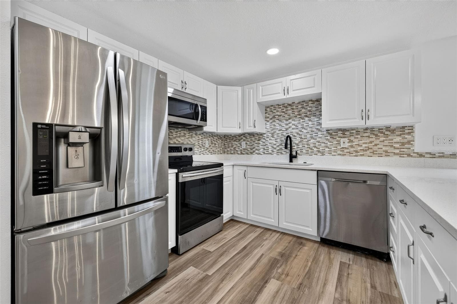 First Floor Kitchen - 11317 SYLVAN GREEN LN, RIVERVIEW