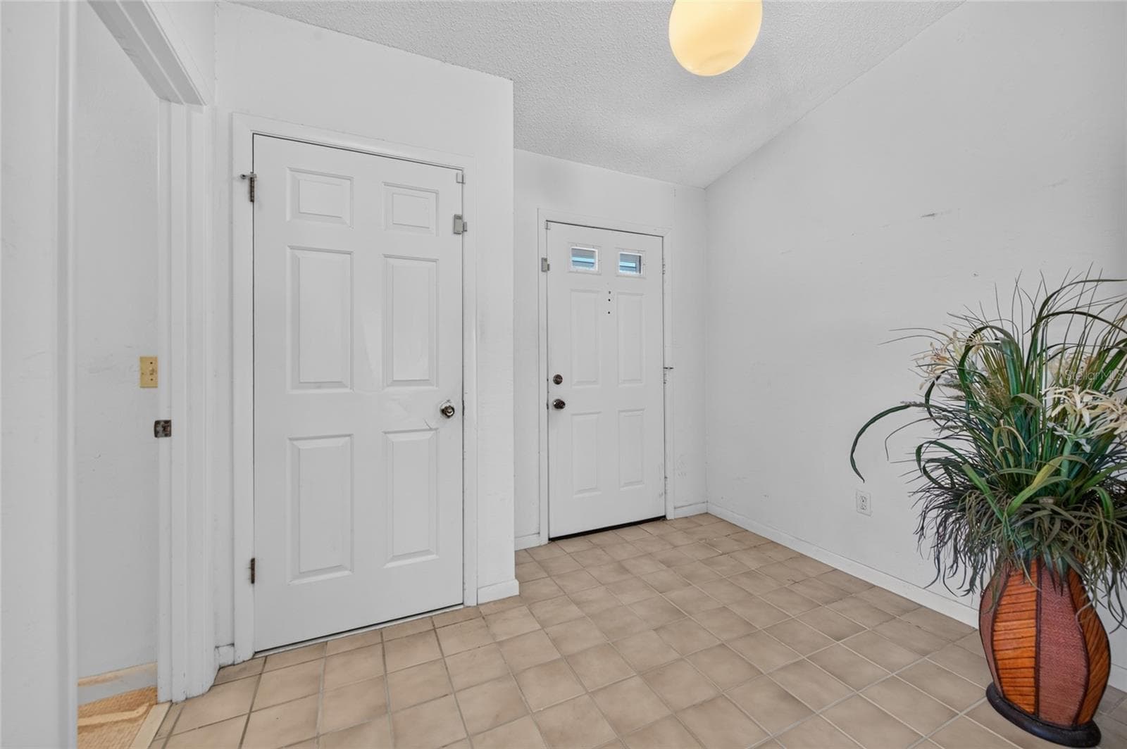 Single Family Residence at 10 WEDGEWOOD LN, PALM COAST, photo 3 of 21