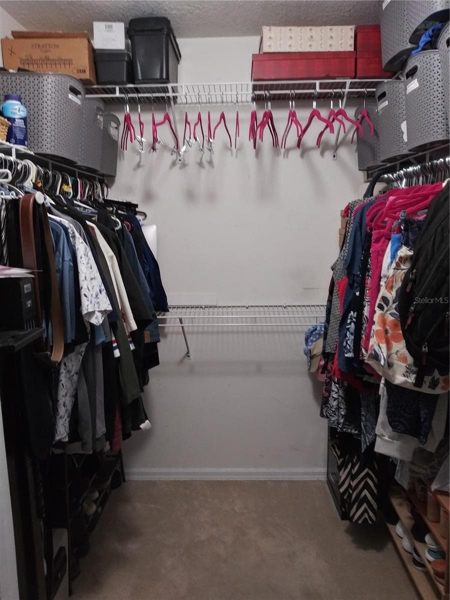 Master Bedroom Closet - 625 RED PEPPER LOOP, CHULUOTA