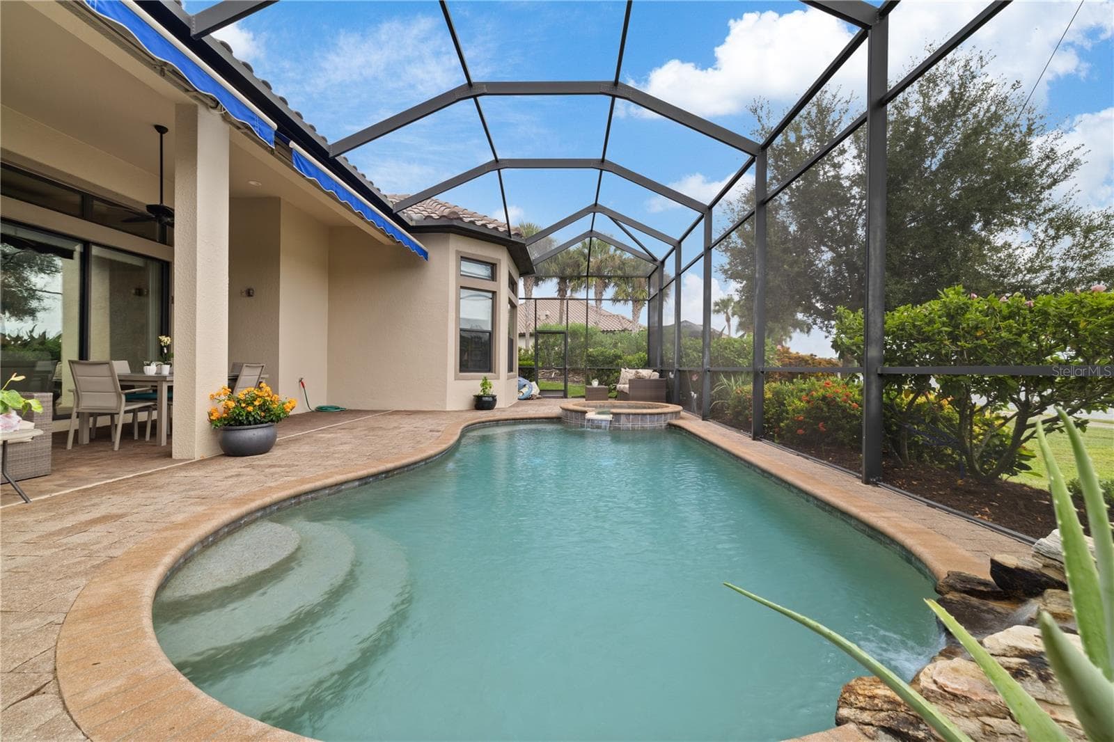 Single Family Residence at 5311 BENITO CT, BRADENTON, photo 2 of 87