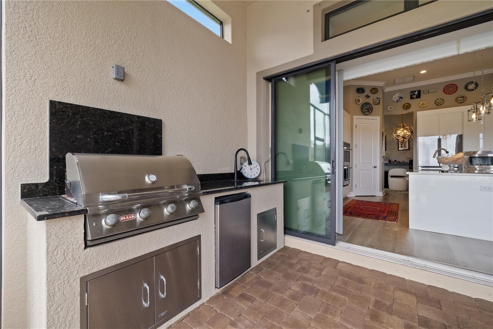 Outdoor Kitchen - 5311 BENITO CT, BRADENTON