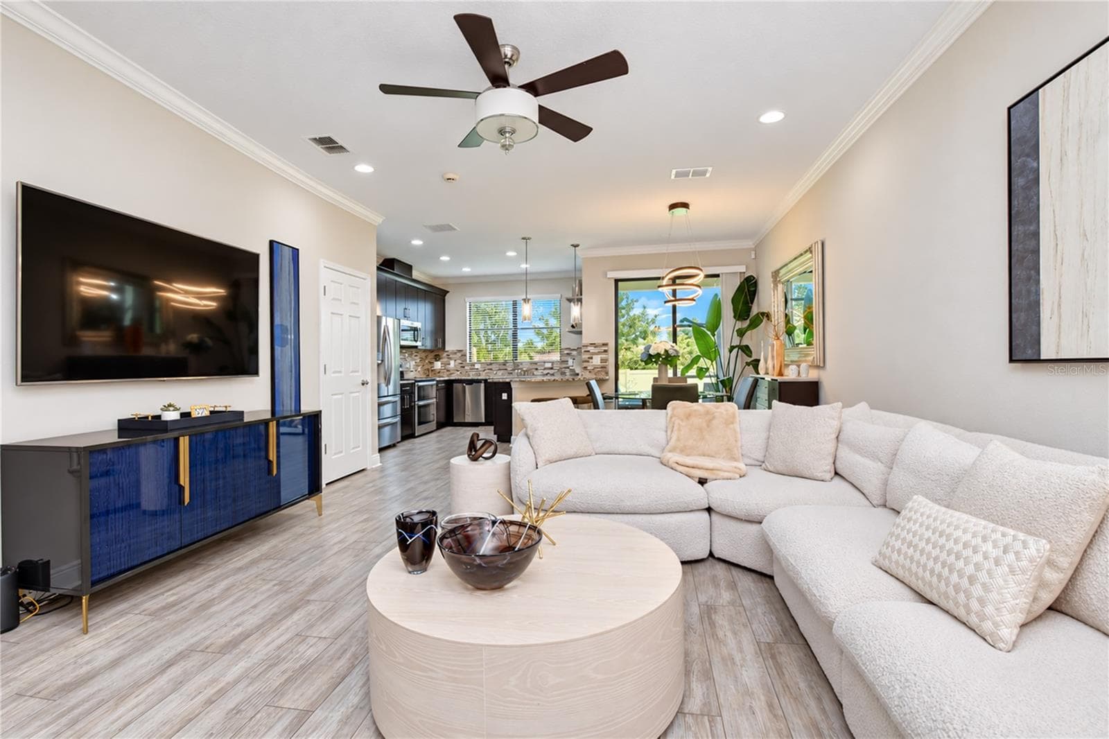 Townhouse at 11650 CROWNED SPARROW LN, TAMPA, photo 10 of 57