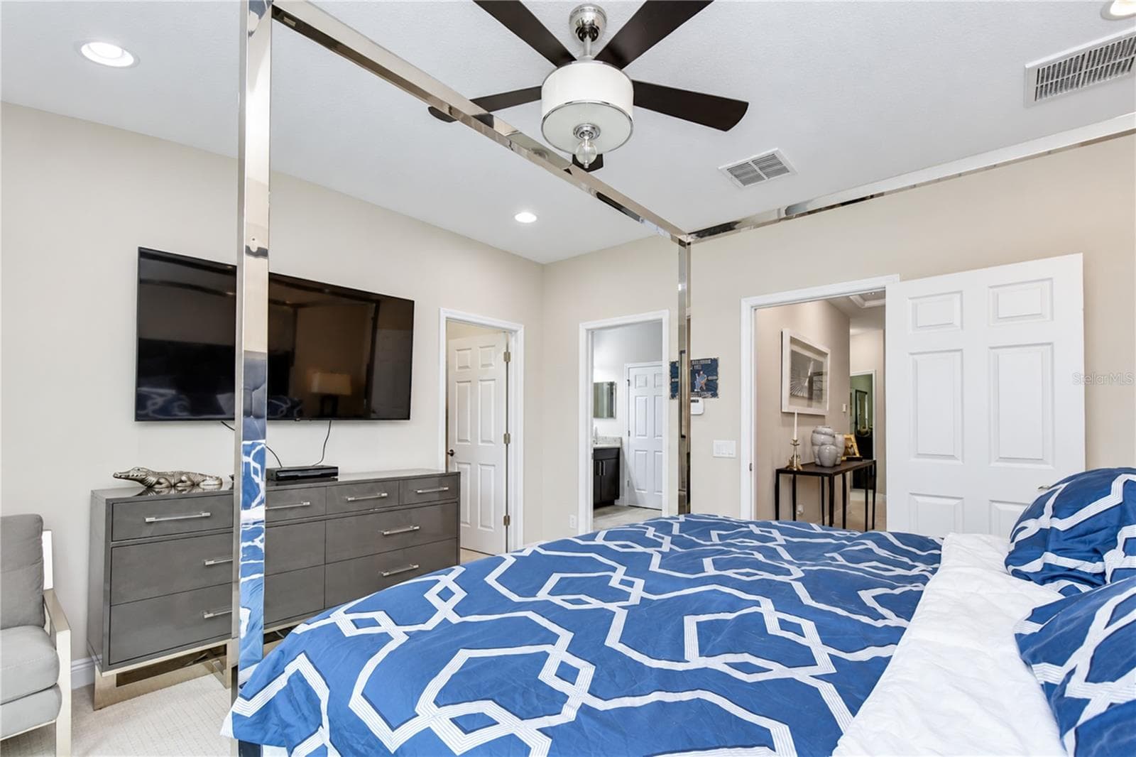 Townhouse at 11650 CROWNED SPARROW LN, TAMPA, photo 34 of 57