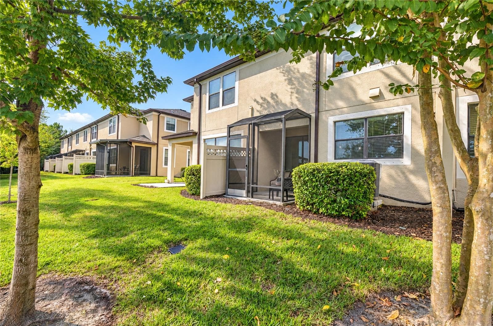 Townhouse at 11650 CROWNED SPARROW LN, TAMPA, photo 49 of 57