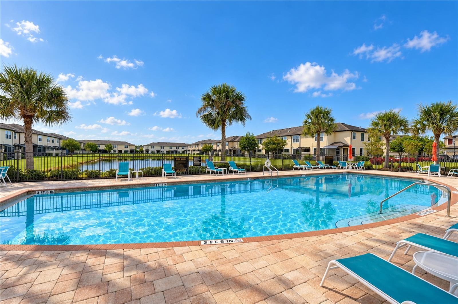 Townhouse at 11650 CROWNED SPARROW LN, TAMPA, photo 53 of 57