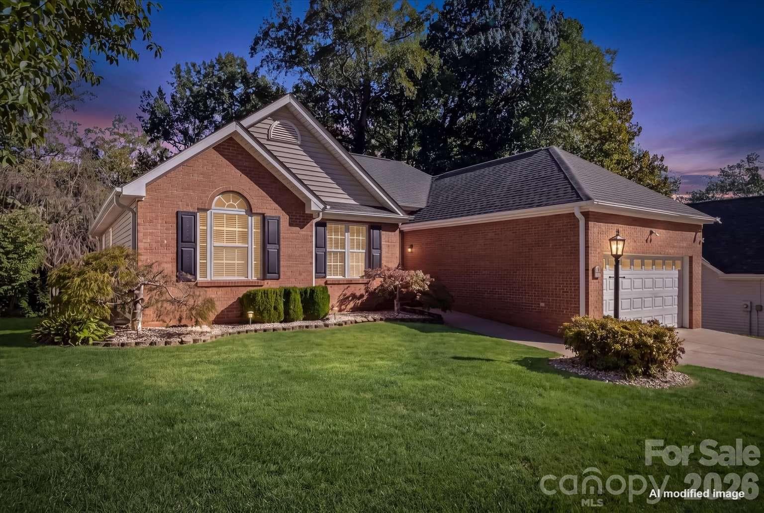 Single Family Residence at 5125 Old Plantation Circle, Winston Salem, photo 2 of 22
