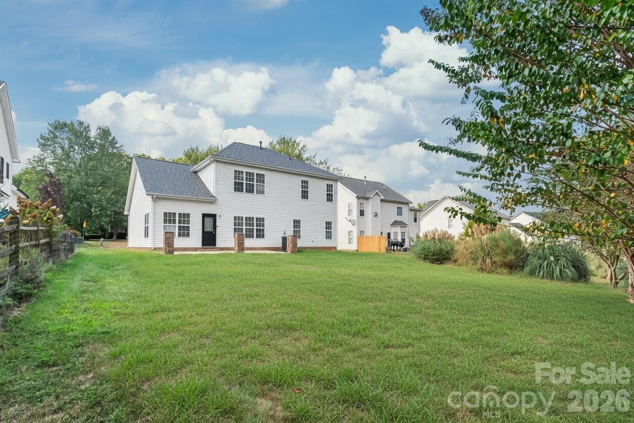 Single Family Residence at 2008 Trace Creek Drive, Waxhaw, photo 37 of 39