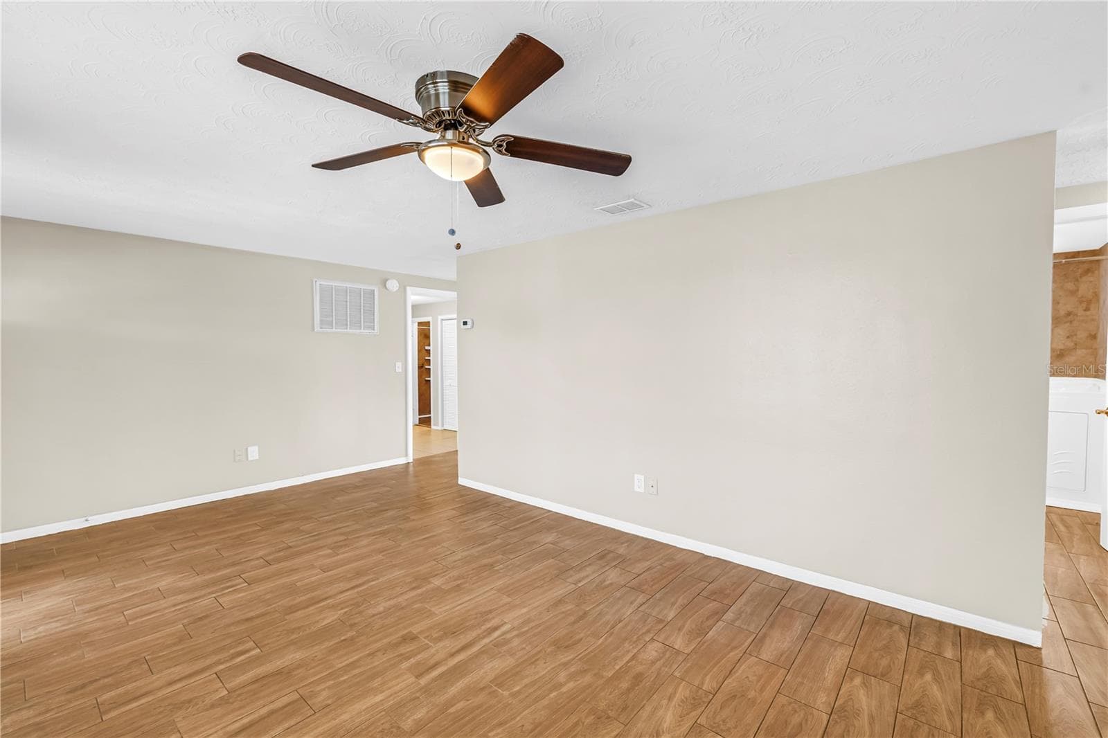 Single Family Residence at 1516 DERRICK ST, HOLIDAY, photo 11 of 48