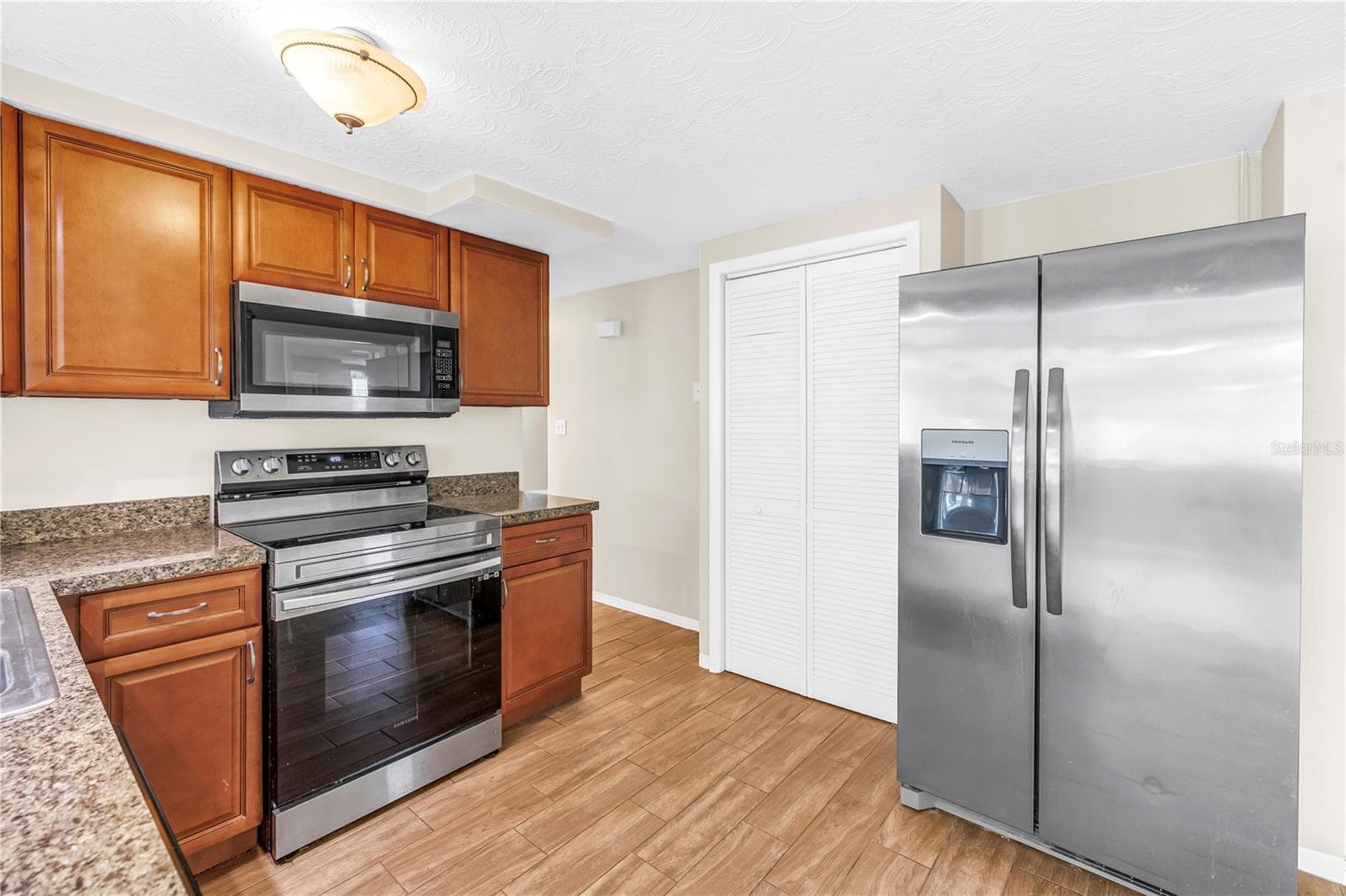 Single Family Residence at 1516 DERRICK ST, HOLIDAY, photo 13 of 48