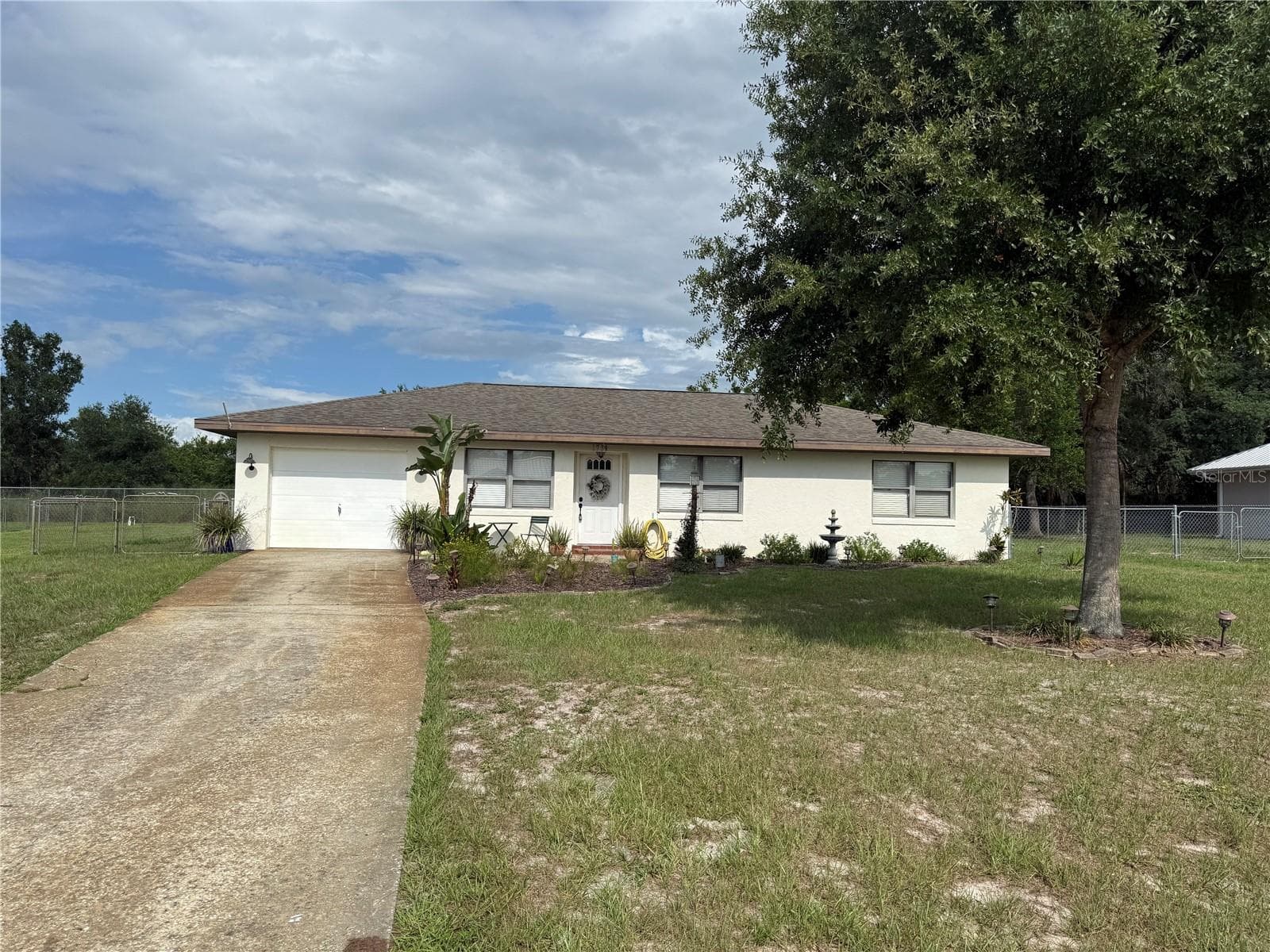 1739 TAYLOE LN