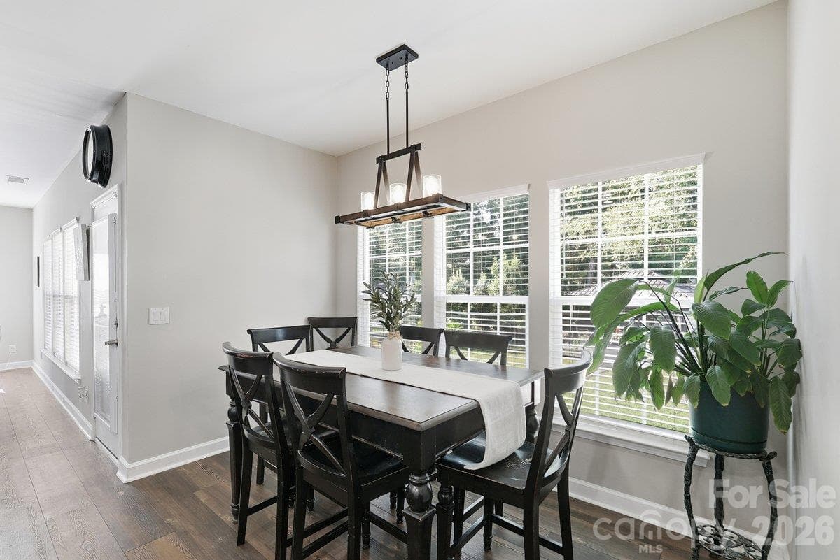 Single Family Residence at 1008 Grayscroft Drive, Waxhaw, photo 10 of 48