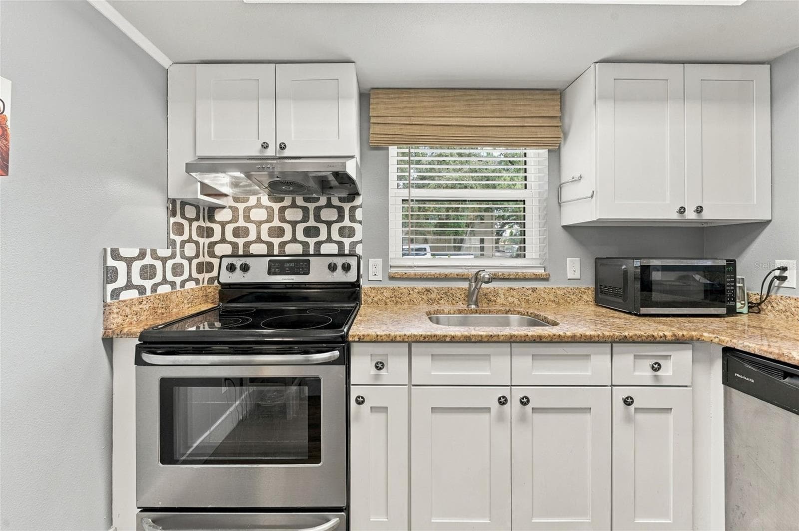 Condominium at 1011 S MOODY AVE #11, TAMPA, photo 8 of 36