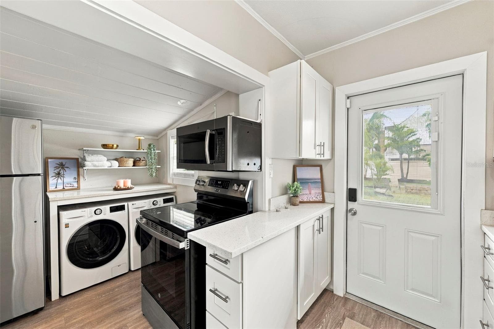 Single Family Residence at 15424 2ND ST E, MADEIRA BEACH, photo 18 of 69