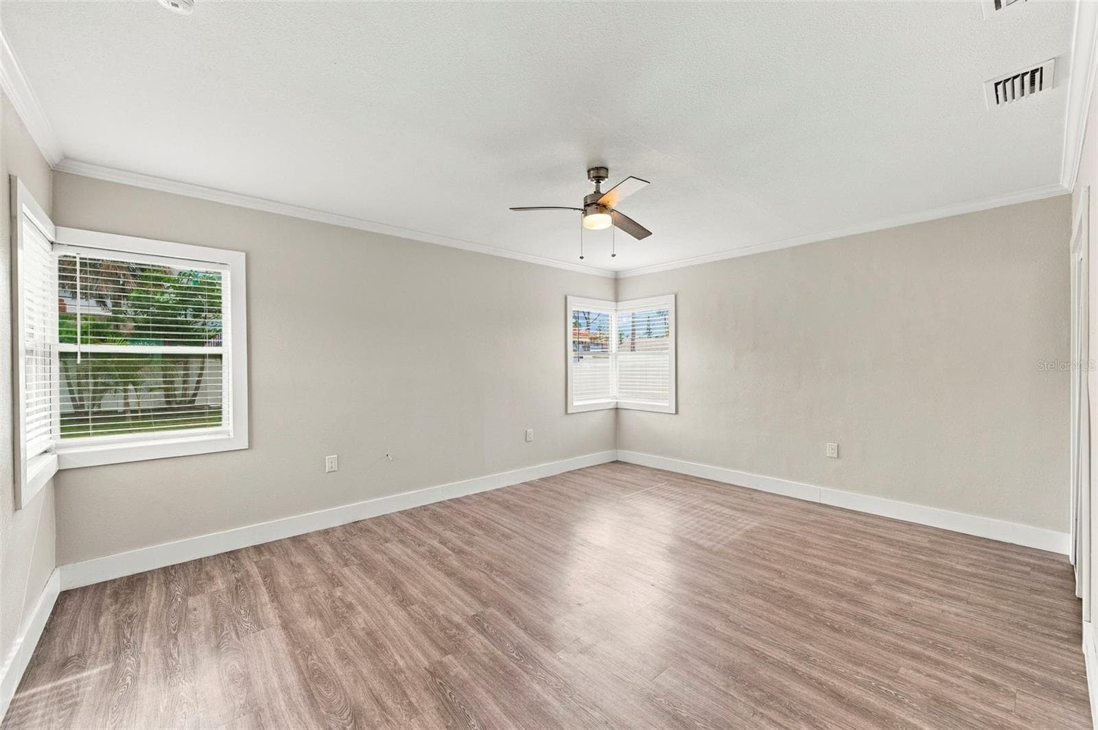 Single Family Residence at 15424 2ND ST E, MADEIRA BEACH, photo 32 of 69