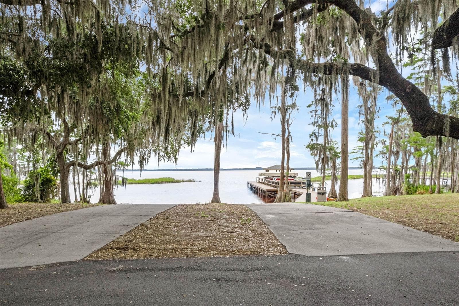 Private Neighborhood Access to Clermont Chain of Lakes! - 11519 GRAND BAY BLVD, CLERMONT