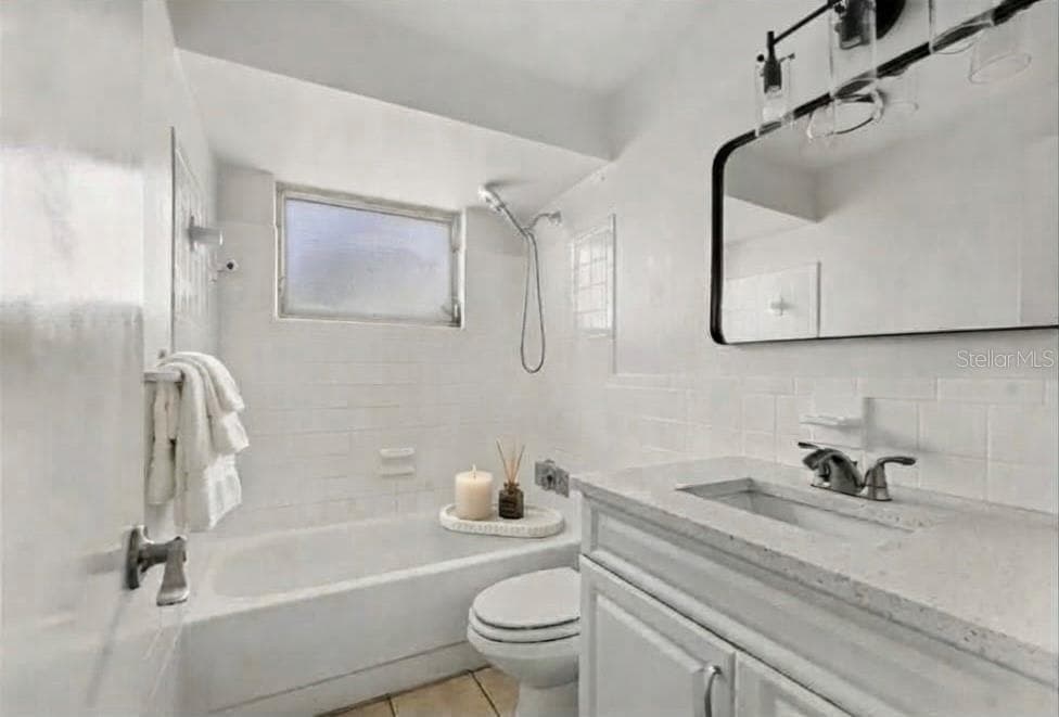 Single Family Residence at 3630 WINDER DR, HOLIDAY, photo 11 of 21