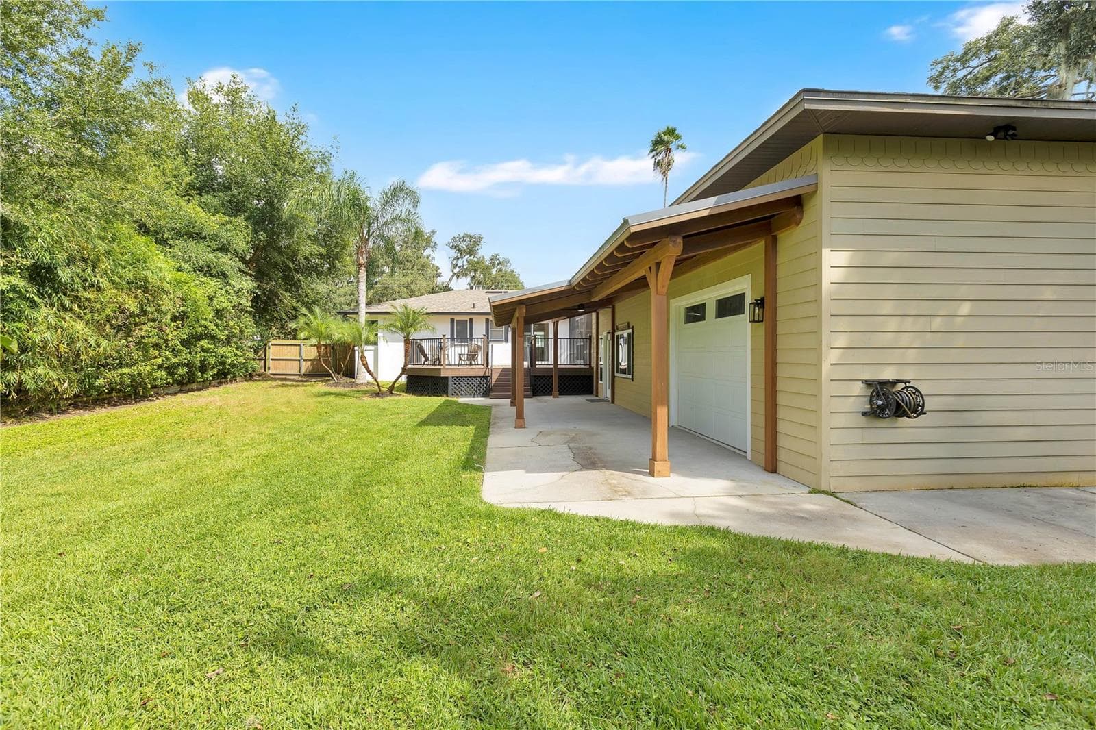 Single Family Residence at 841 E VALENCIA ST, LAKELAND, photo 49 of 58
