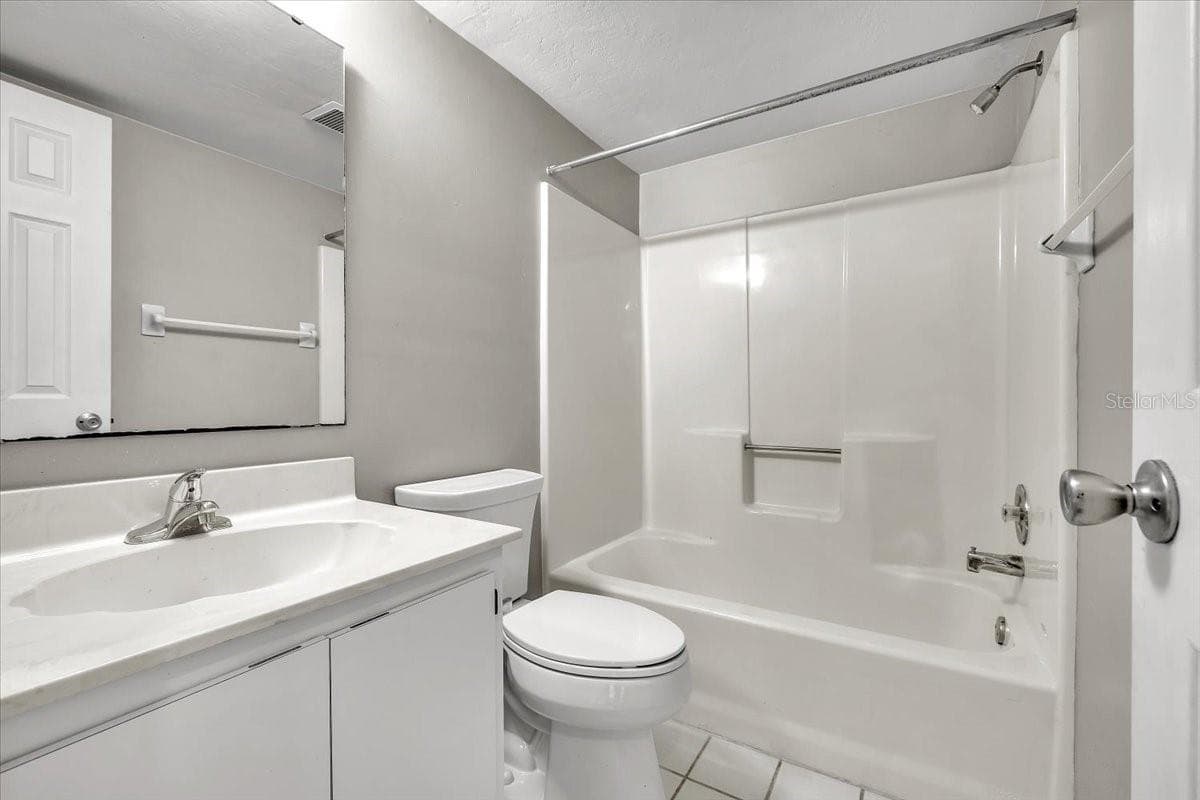 Condominium at 3310 LOVELAND BLVD #1308, PORT CHARLOTTE, photo 27 of 47