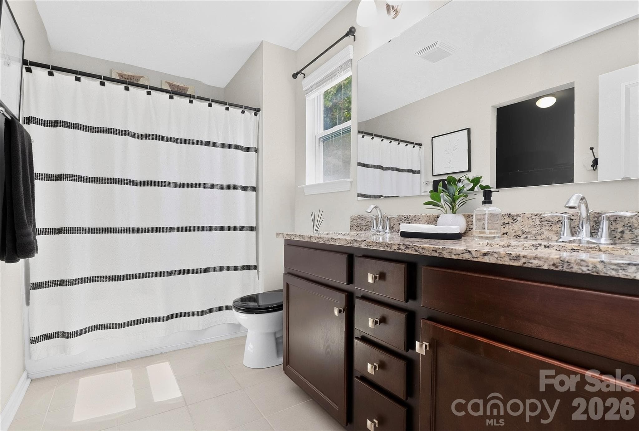 Primary Bath Ensuite - 8122 Mossy Rock Road, Waxhaw