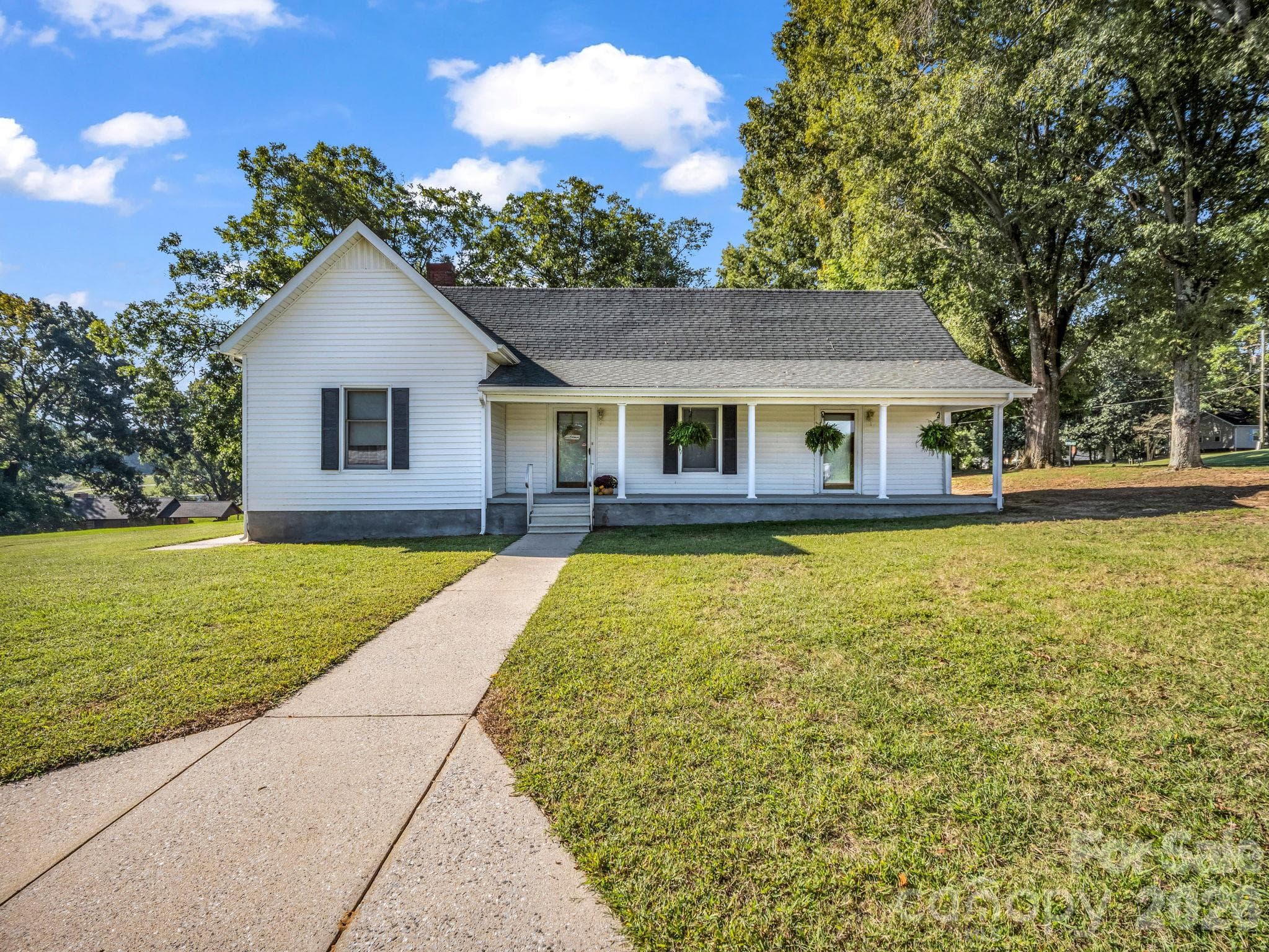 3833 Robert Riding Road