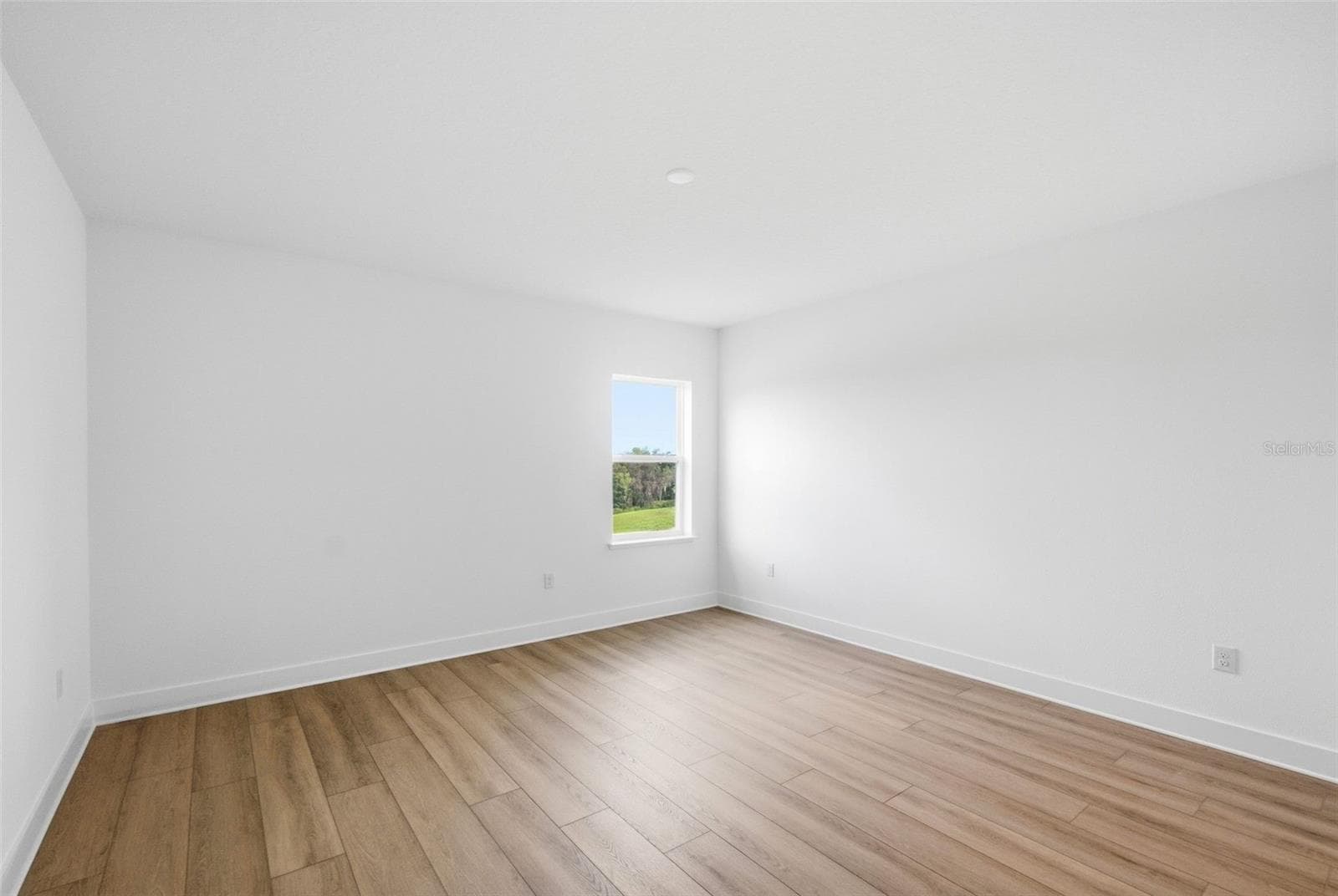 Upstairs Secondary Bedroom 2 - 1712 STONECLIFF DR, APOPKA