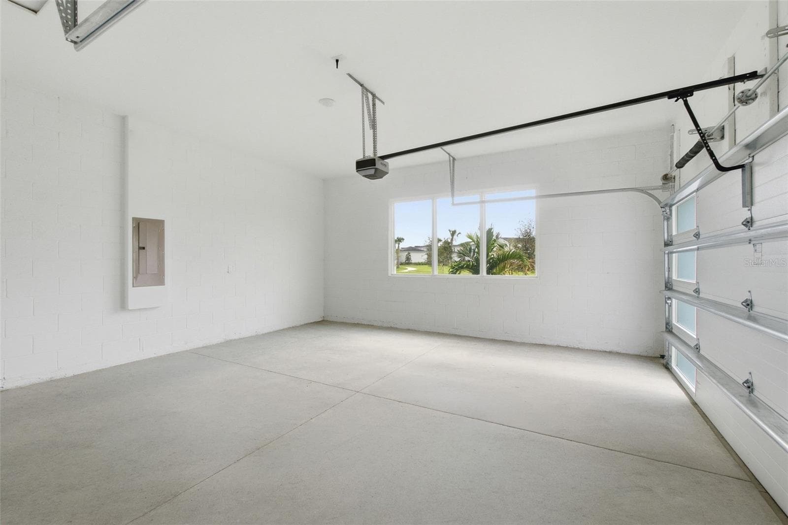 Garage - 1712 STONECLIFF DR, APOPKA