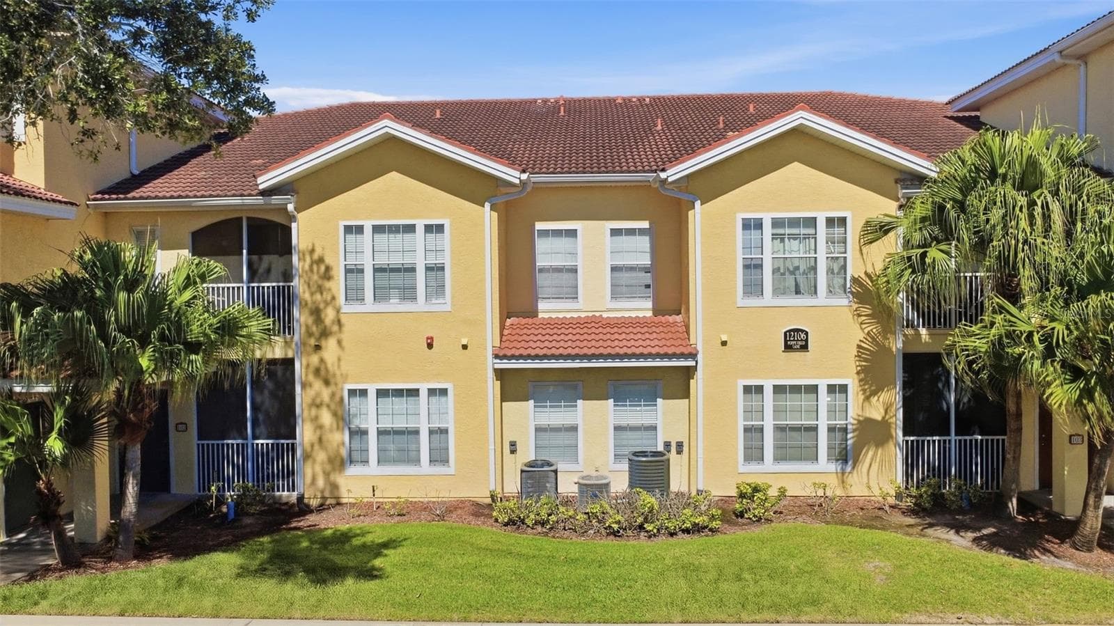 Condominium at 12106 POPPY FIELD LN #106, ORLANDO, photo 4 of 33