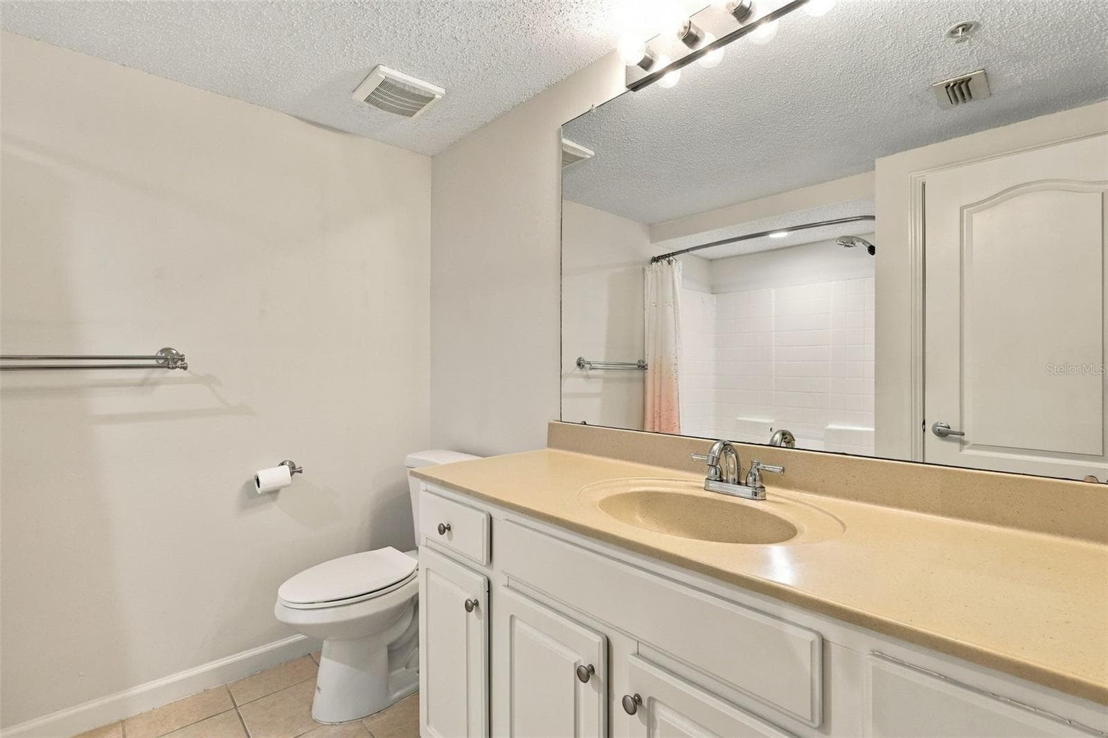 Condominium at 12106 POPPY FIELD LN #106, ORLANDO, photo 23 of 33