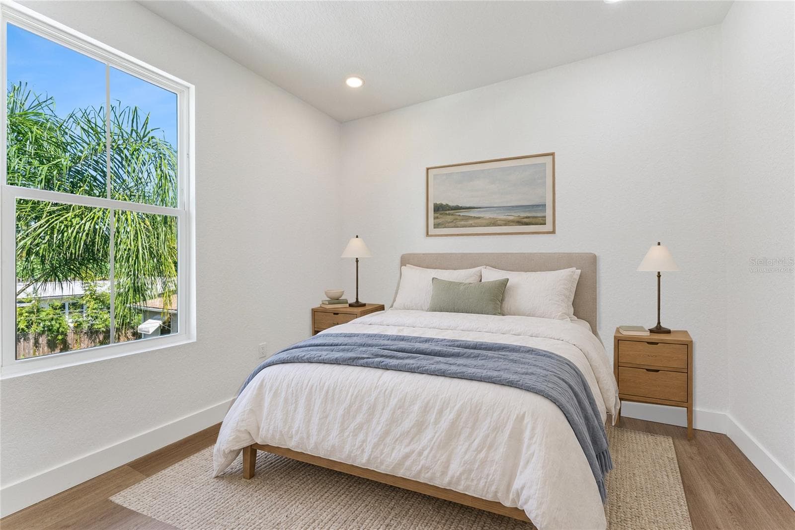 Virtually Staged - A tall window brings natural light and a leafy outlook into this room. - 3456 FAIRWAY LN, ORLANDO