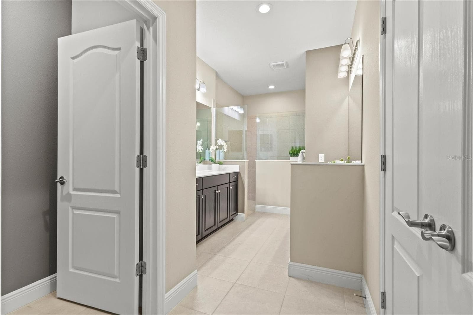 Master Bath - 3031 SKY BLUE CV, BRADENTON