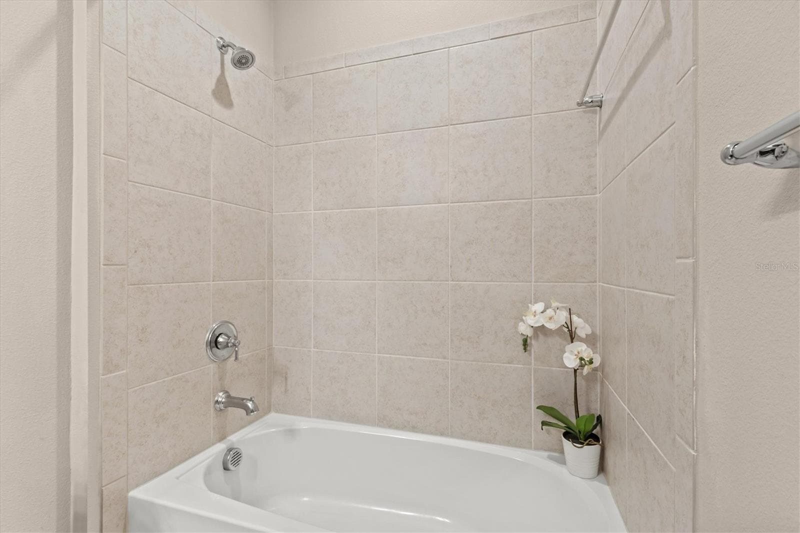 2nd Bed with tiled Bath/Shower - 3031 SKY BLUE CV, BRADENTON