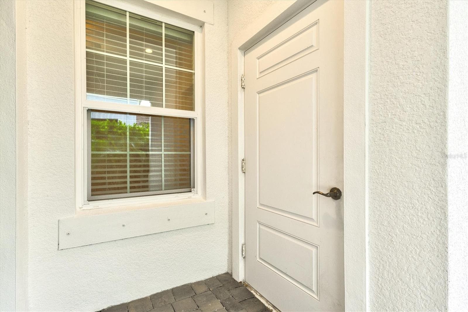 Garage Door - 3031 SKY BLUE CV, BRADENTON