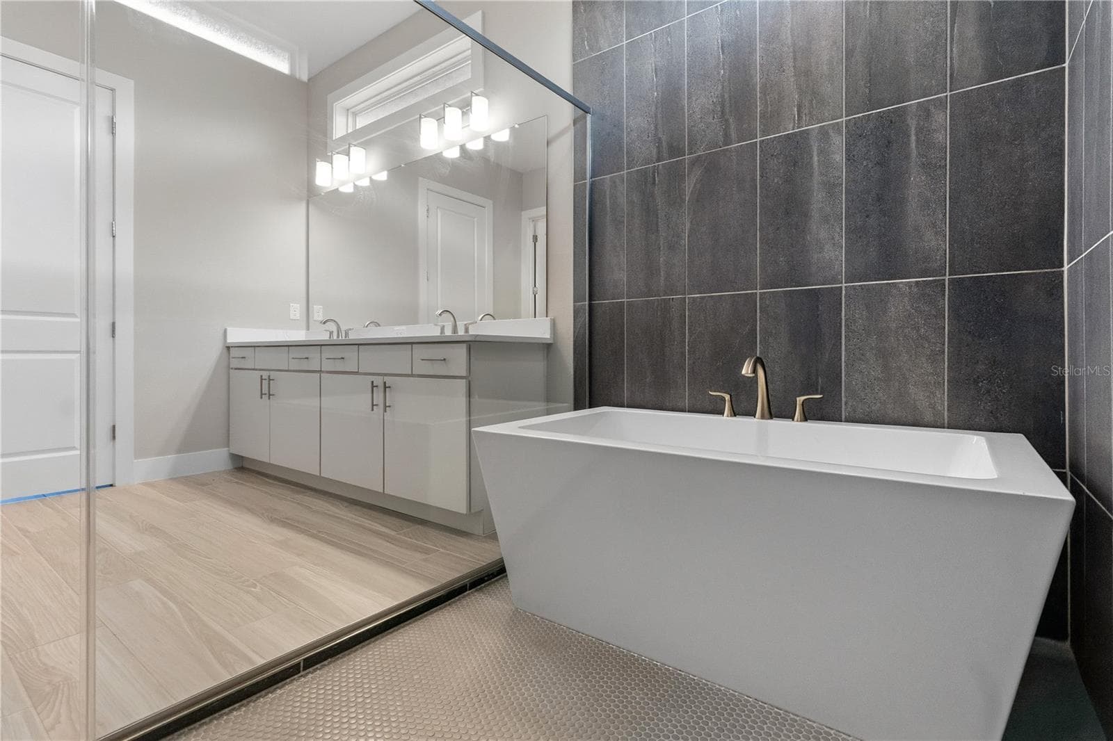 Primary Bathroom - 10770 TORCHWOOD SEA WAY, SAN ANTONIO