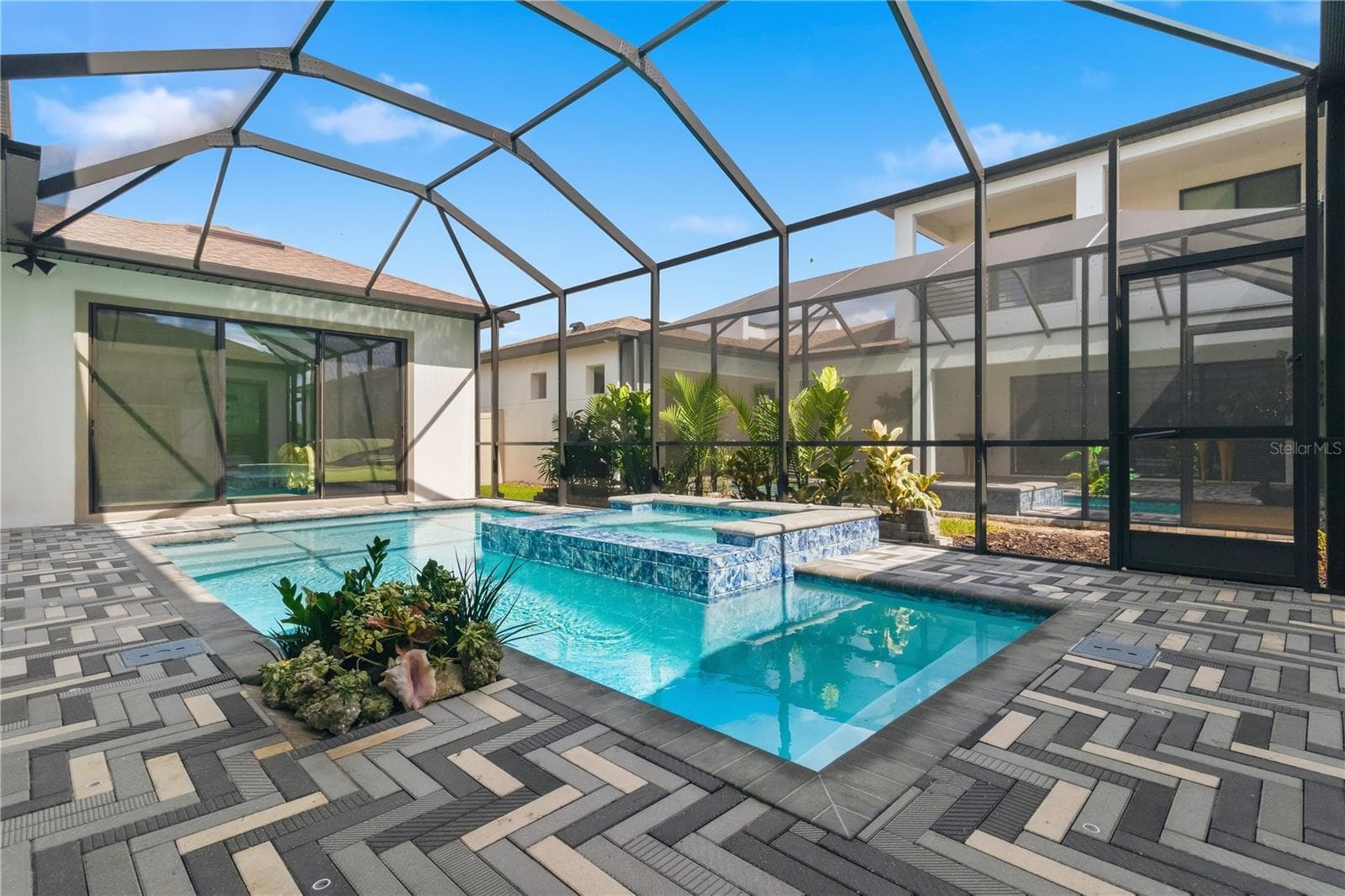 Heated saltwater pool - 10770 TORCHWOOD SEA WAY, SAN ANTONIO