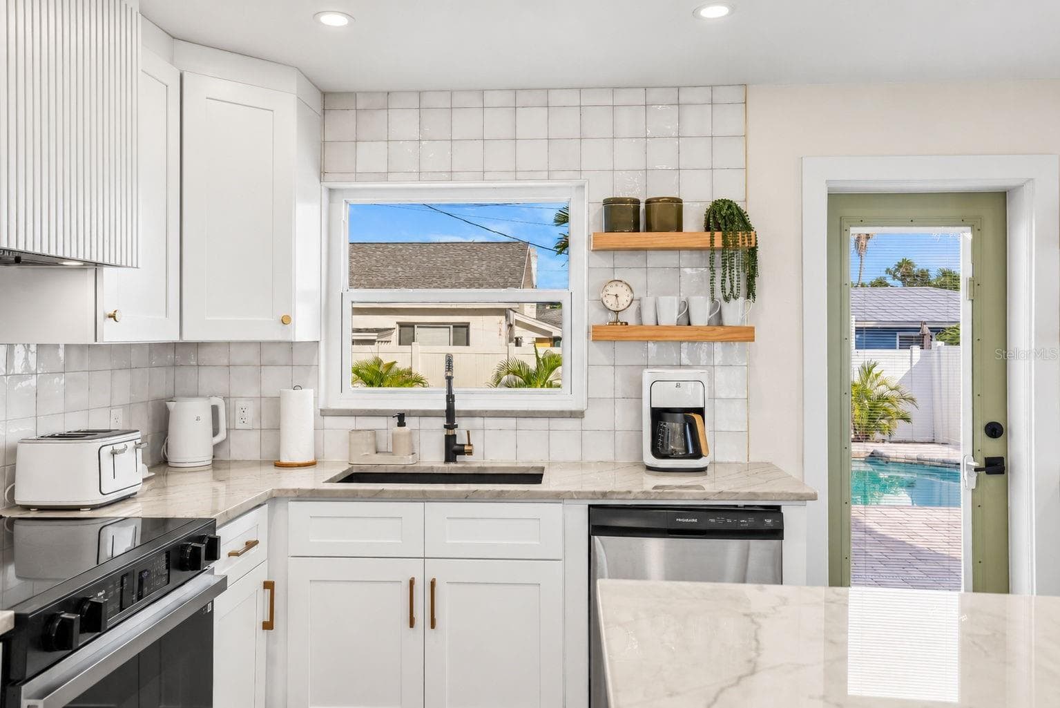 Single Family Residence at 170 145TH AVE E, MADEIRA BEACH, photo 15 of 44