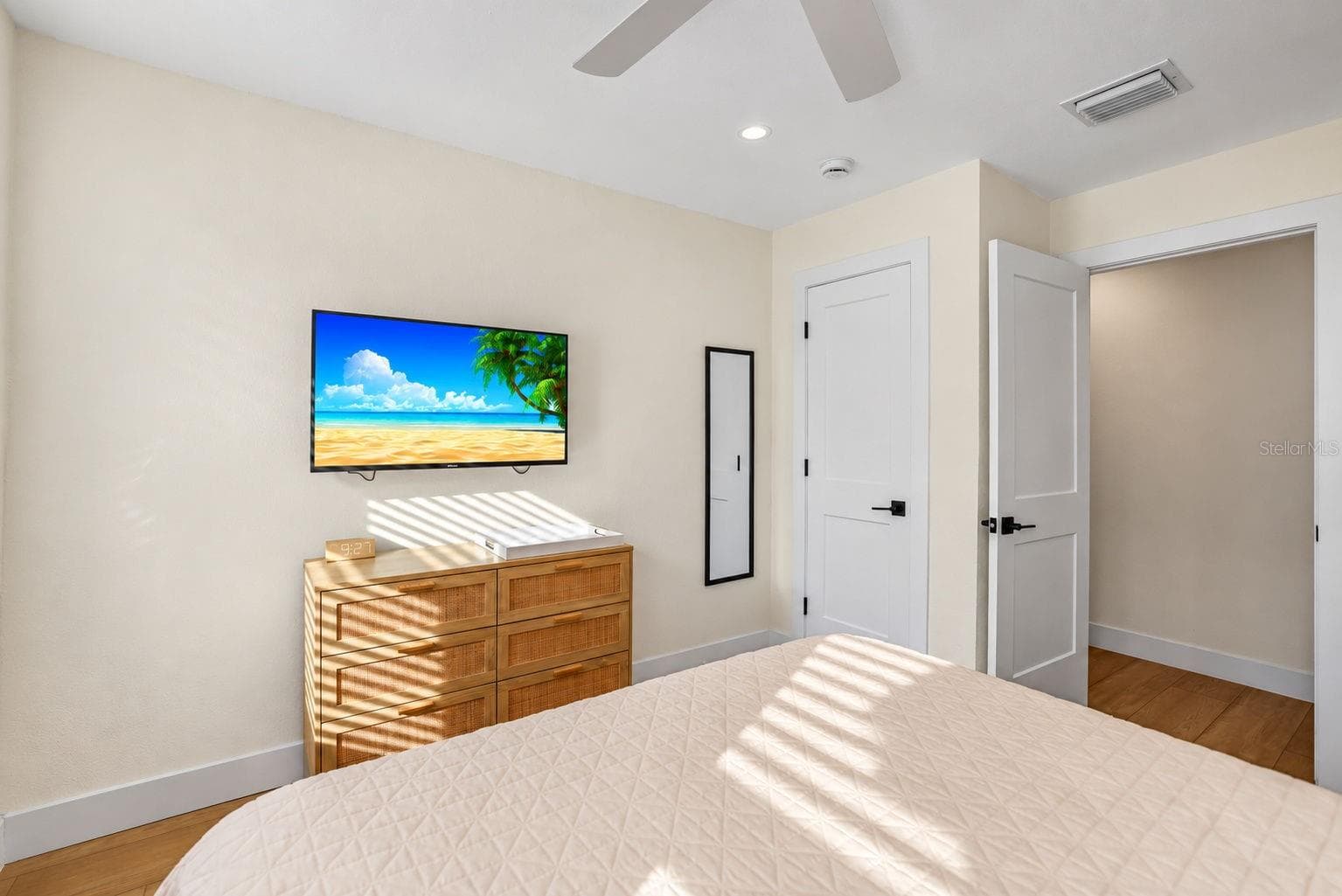 Single Family Residence at 170 145TH AVE E, MADEIRA BEACH, photo 19 of 44