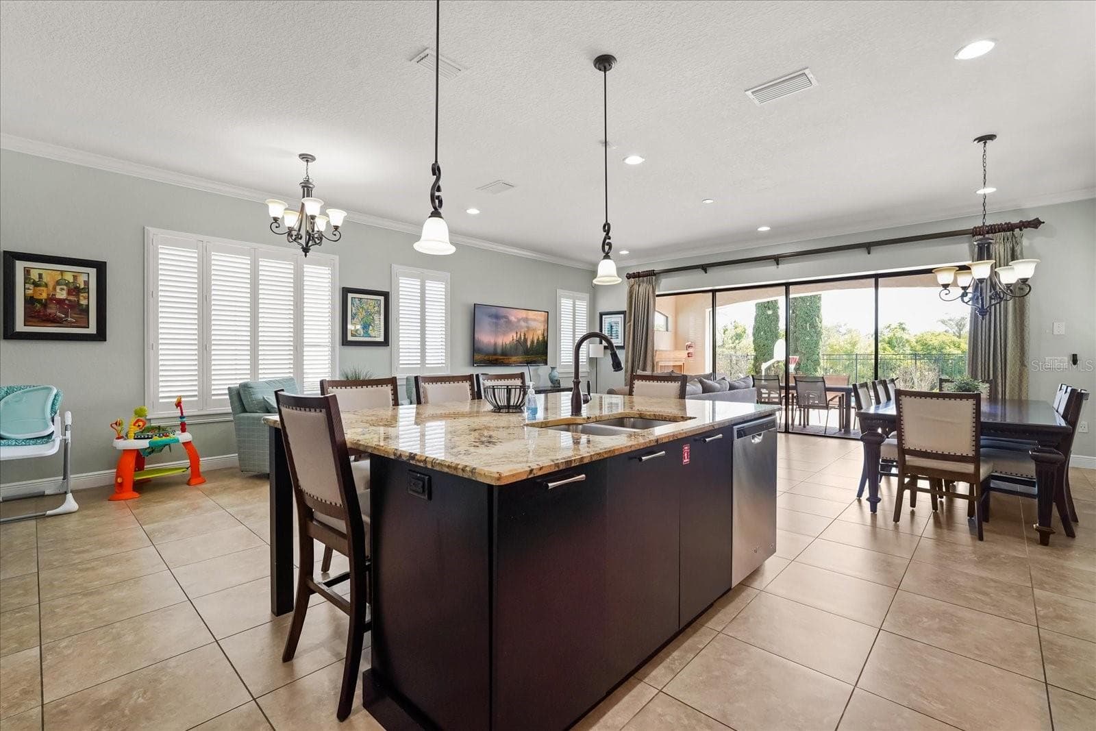 Single Family Residence at 1097 CASTLE PINES CT, KISSIMMEE, photo 6 of 55