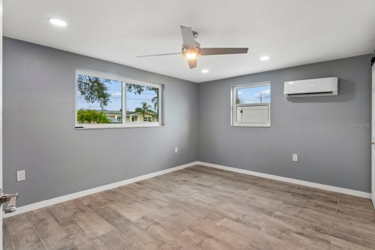 Single Family Residence at 13701 LESLIE DR, HUDSON, photo 35 of 96