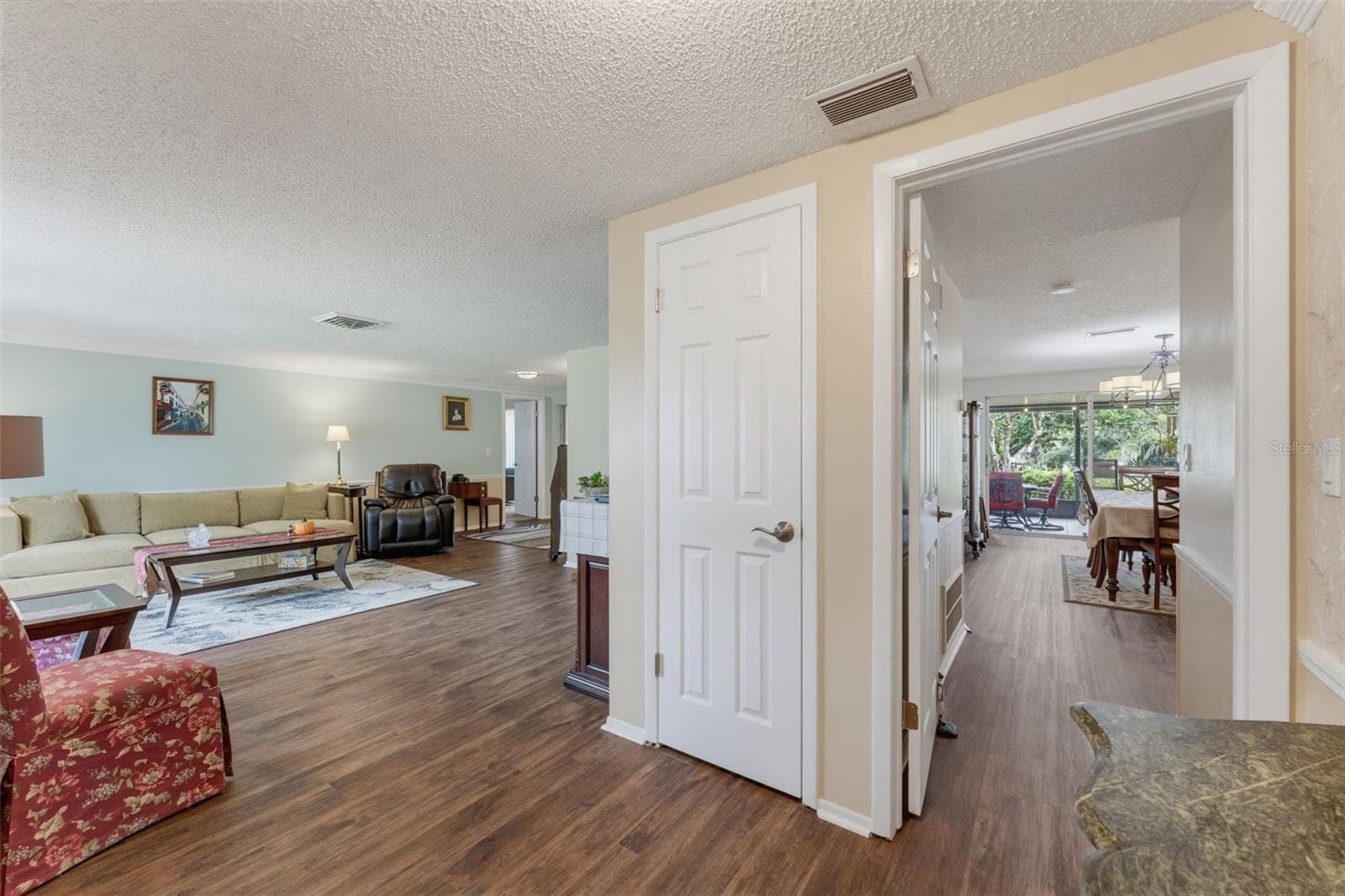 Single Family Residence at 8210 VALLEY STREAM LN, HUDSON, photo 11 of 78