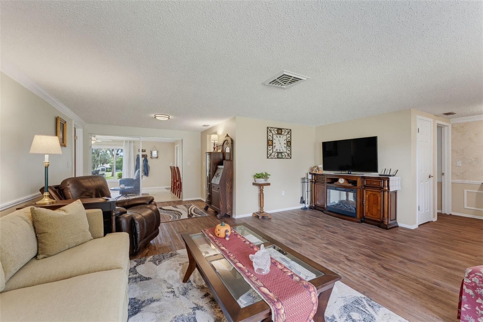 Single Family Residence at 8210 VALLEY STREAM LN, HUDSON, photo 16 of 78