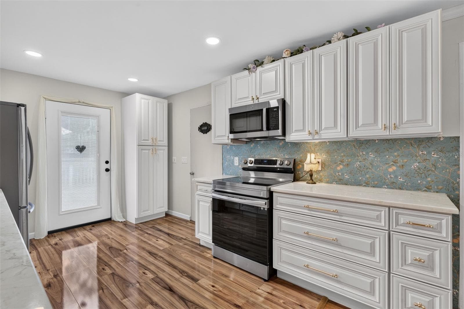 Single Family Residence at 519 NORFOLK ST, DUNEDIN, photo 5 of 29