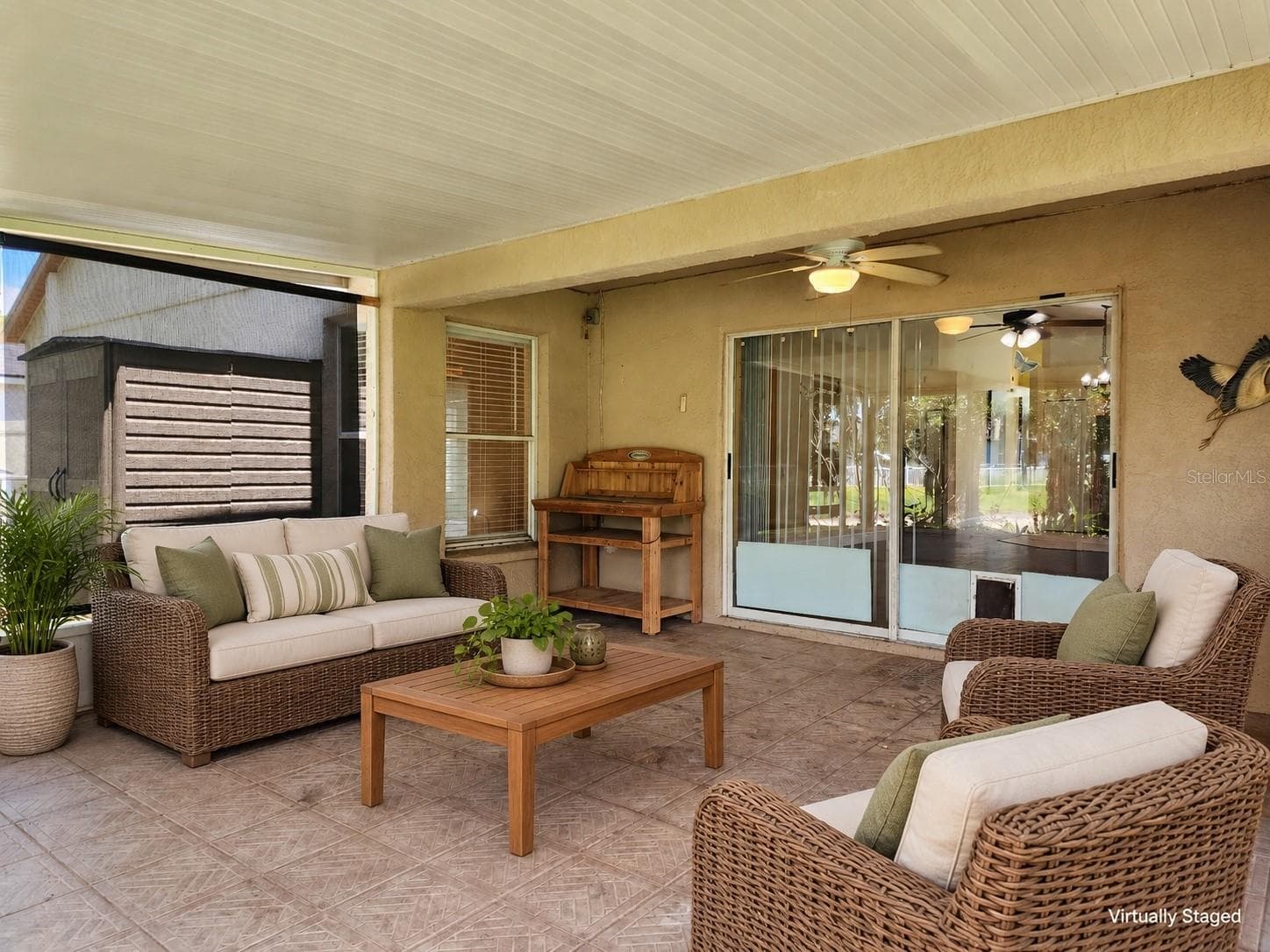 Staged Screen room - 30702 IVERSON DR, WESLEY CHAPEL