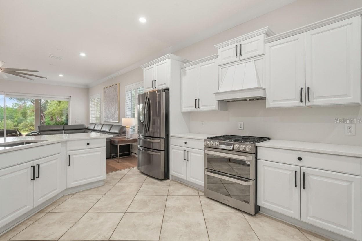 Single Family Residence at 7491 GATHERING DR, KISSIMMEE, photo 11 of 53