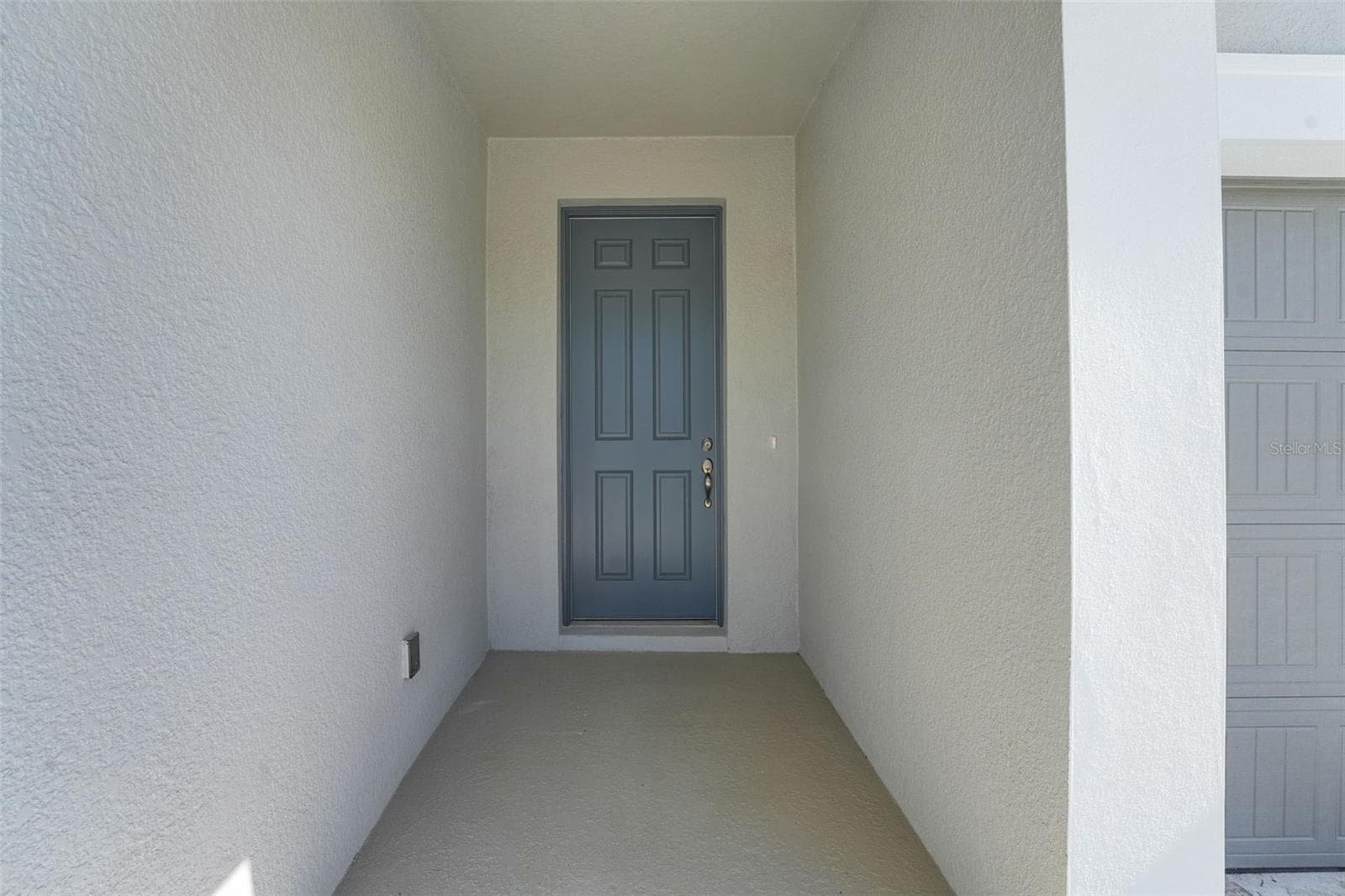 Single Family Residence at 17546 VALLEYWOOD PKWY, LAND O LAKES, photo 3 of 35