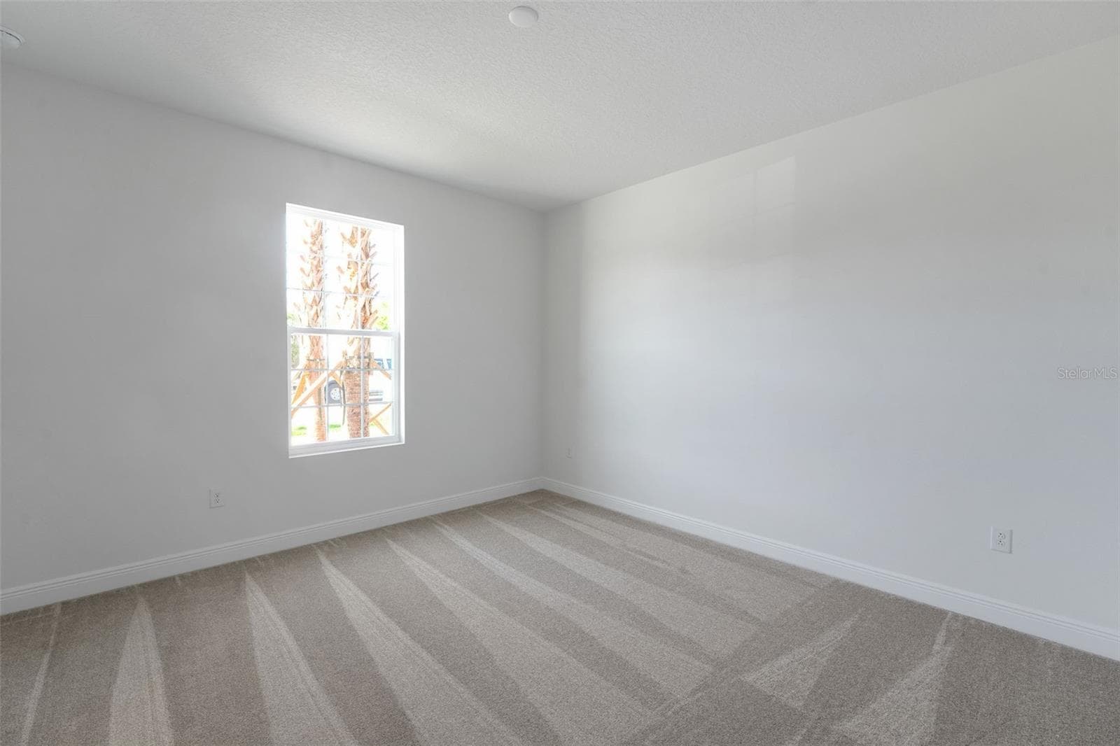 Single Family Residence at 17546 VALLEYWOOD PKWY, LAND O LAKES, photo 8 of 35